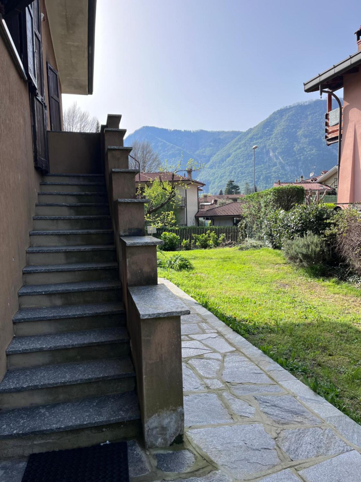 A Due Passi Dal Lago Canzo Extérieur photo